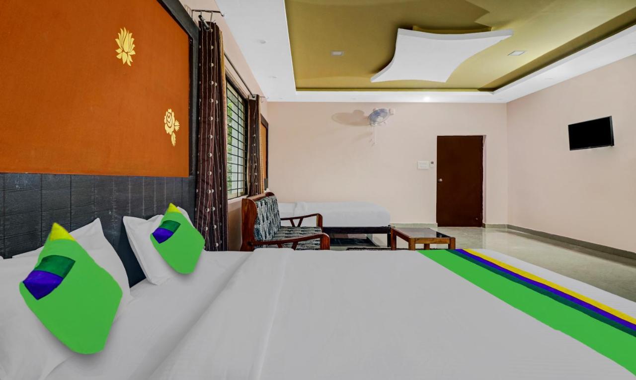 Grand Jp Inn Near 2 Km From Gundlupet Bus Stand ภายนอก รูปภาพ