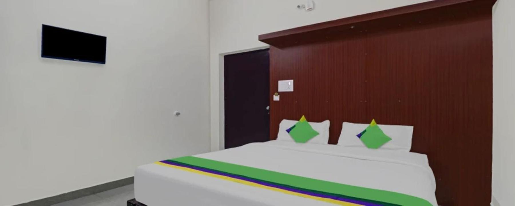 Grand Jp Inn Near 2 Km From Gundlupet Bus Stand ภายนอก รูปภาพ
